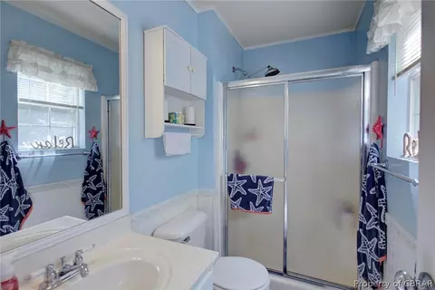 8090 Kitchener Dr, Gloucester, VA 23061 photo 11