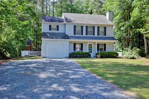 8090 Kitchener Dr, Gloucester, VA 23061 photo 1