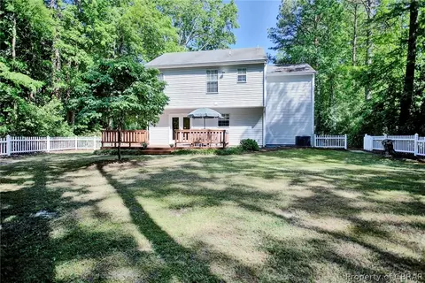 8090 Kitchener Dr, Gloucester, VA 23061 photo 19