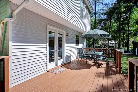 8090 Kitchener Dr, Gloucester, VA 23061 photo 17