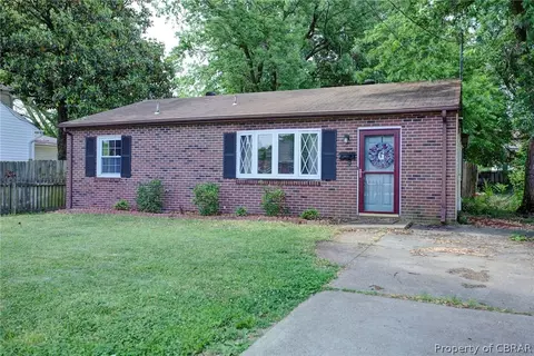 718 Old Point Ave, Hampton, VA 23663 photo 1