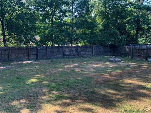 12441 Pine Trl, Gloucester, VA 23061 photo 9