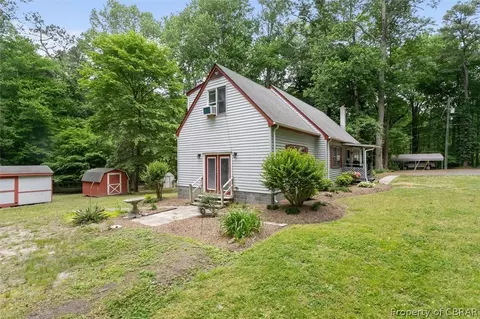 5698 Clay Bank Rd, Gloucester, VA 23061 photo 2