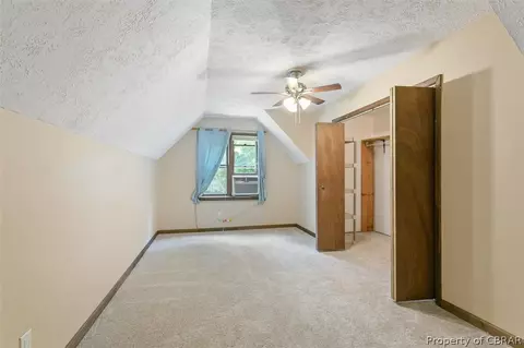 5698 Clay Bank Rd, Gloucester, VA 23061 photo 17