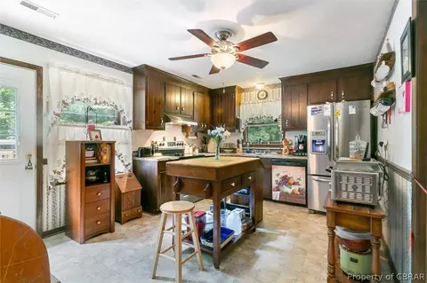 5698 Clay Bank Rd, Gloucester, VA 23061 photo 6