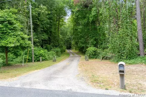 5698 Clay Bank Rd, Gloucester, VA 23061 photo 3