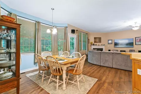 6652 Mary Sutton Ln, Gloucester, VA 23061 photo 13