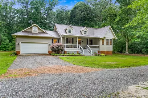 6652 Mary Sutton Ln, Gloucester, VA 23061 photo 2