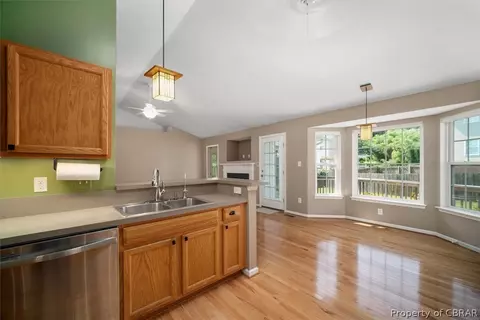 7412 Cox Cir, Gloucester, VA 23061 photo 13