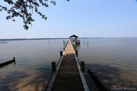 1668 Duke Rd, Gloucester Point, VA 23062 photo 16