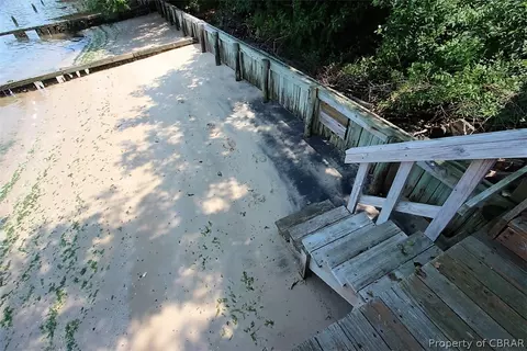 1668 Duke Rd, Gloucester Point, VA 23062 photo 21