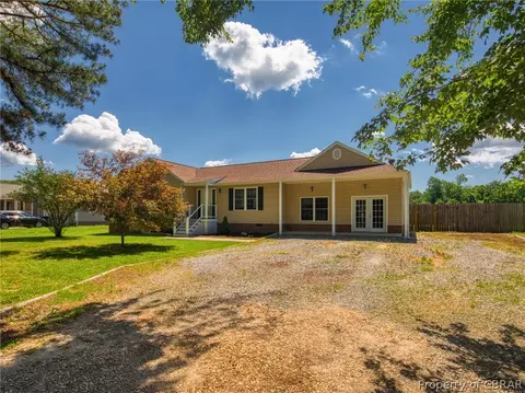 9309 Davenport Rd, Gloucester, VA 23061 photo 1