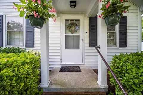 7423 Corr St, Gloucester, VA 23061 photo 4