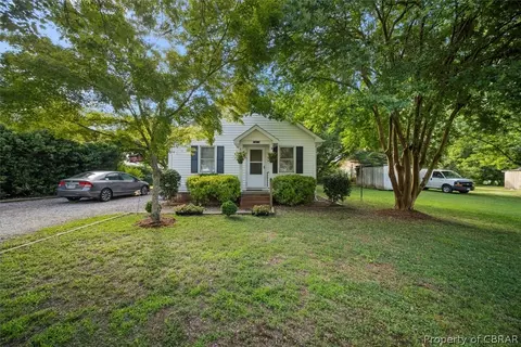 7423 Corr St, Gloucester, VA 23061 photo 3