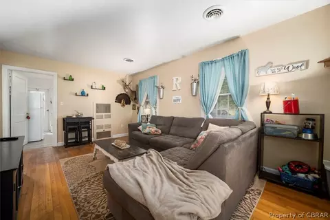 7423 Corr St, Gloucester, VA 23061 photo 6