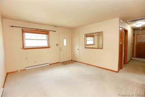 458 Beaumont St, Hampton, VA 23669 photo 5