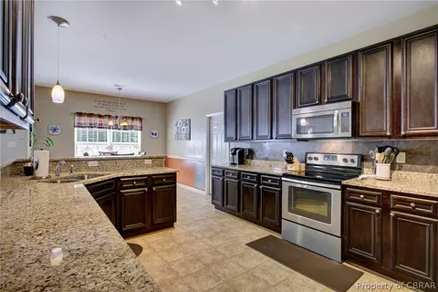 3731 Mariners Dr, Hayes, VA 23072 photo 12