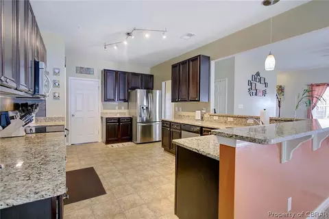 3731 Mariners Dr, Hayes, VA 23072 photo 14
