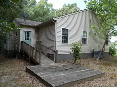 4945 Chestnut Fork Rd, Gloucester, VA 23061 photo 2