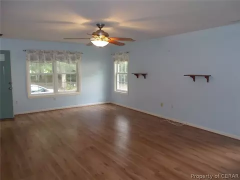 4945 Chestnut Fork Rd, Gloucester, VA 23061 photo 3