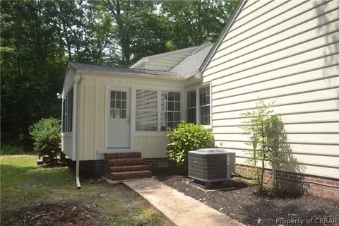 6896 Seawell Ave, Gloucester, VA 23061 photo 31