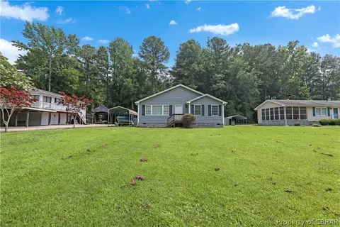 8198 Riverview Dr, Gloucester, VA 23061 photo 2