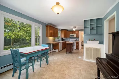 7511 Tyndall Dr, Gloucester Point, VA 23062 photo 8