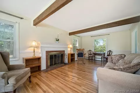 7511 Tyndall Dr, Gloucester Point, VA 23062 photo 4
