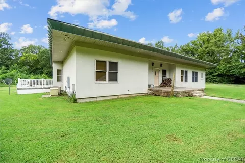 10641 Woods Cross Rd, Gloucester, VA 23061 photo 2