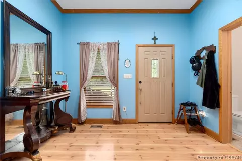 10641 Woods Cross Rd, Gloucester, VA 23061 photo 5