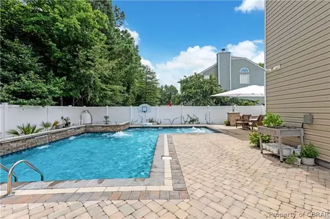 6962 Lakeside Dr, Hayes, VA 23072 photo 42