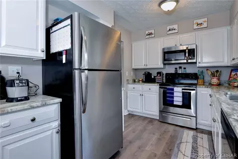 439 Hunlac Ave, Hampton, VA 23664 photo 6