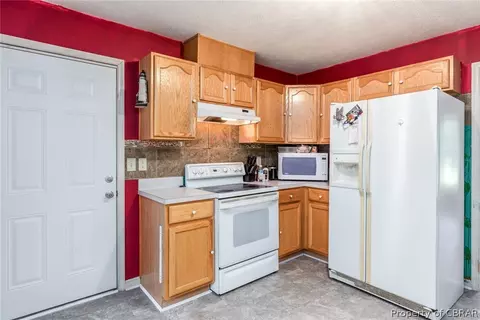 7490 E Founders Mill Way, Gloucester, VA 23061 photo 11