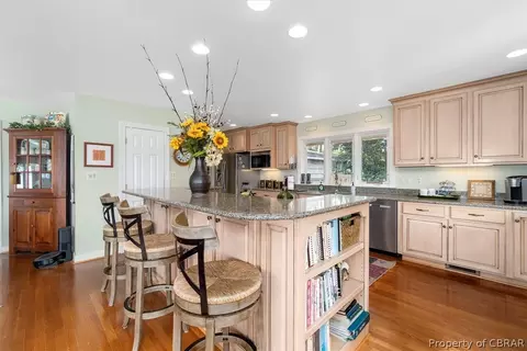 480 Wind Mill Point Rd, Hampton, VA 23664 photo 9