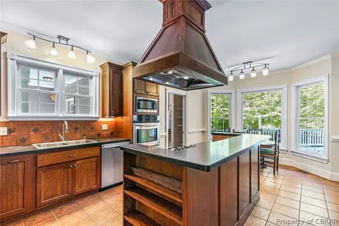 6493 Milford Rd, Gloucester, VA 23061 photo 9