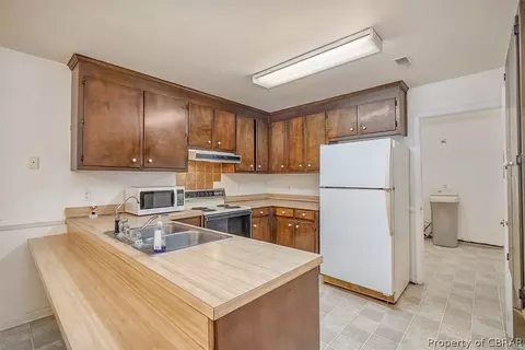 4221 Aberdeen Creek Rd, Gloucester, VA 23061 photo 14