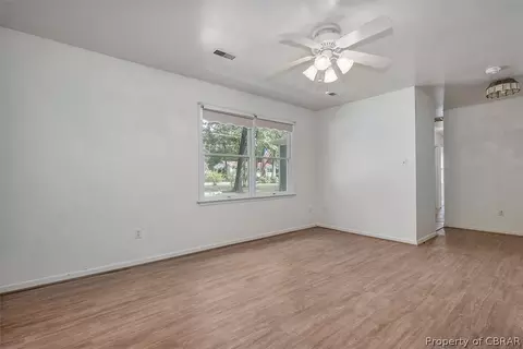 4221 Aberdeen Creek Rd, Gloucester, VA 23061 photo 8