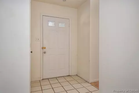 4221 Aberdeen Creek Rd, Gloucester, VA 23061 photo 5
