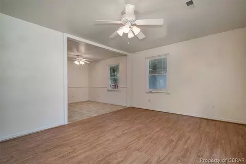 4221 Aberdeen Creek Rd, Gloucester, VA 23061 photo 9
