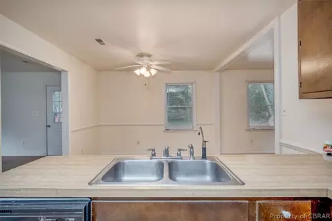 4221 Aberdeen Creek Rd, Gloucester, VA 23061 photo 18