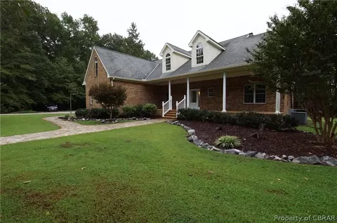 7252 Featherbed Ln, Gloucester, VA 23061 photo 2