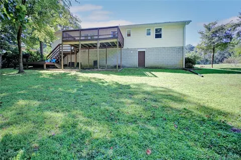 8261 Pond View Dr, Gloucester, VA 23061 photo 21