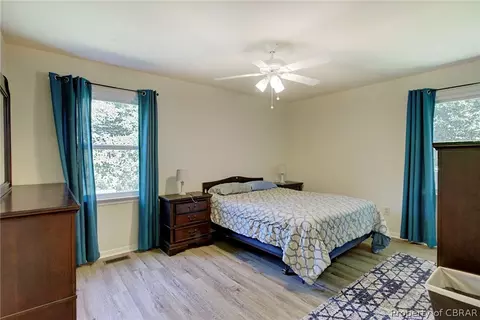 8261 Pond View Dr, Gloucester, VA 23061 photo 11