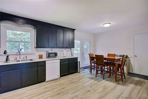 8261 Pond View Dr, Gloucester, VA 23061 photo 6