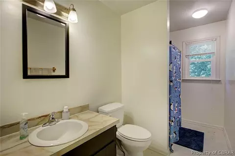 8261 Pond View Dr, Gloucester, VA 23061 photo 10