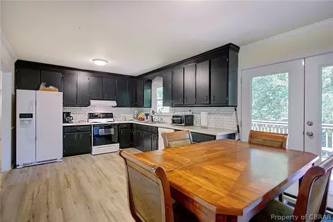 8261 Pond View Dr, Gloucester, VA 23061 photo 7