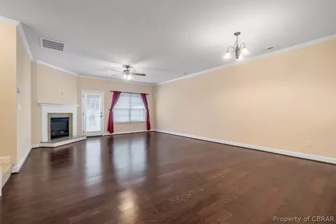 7583 Villa Ct, Gloucester Point, VA 23062 photo 15