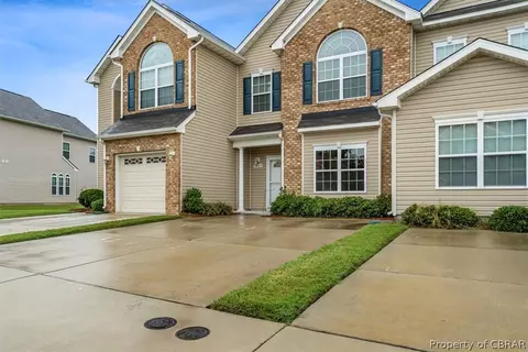 7583 Villa Ct, Gloucester Point, VA 23062 photo 2