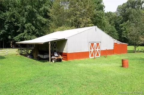 7861 Indian Rd, Gloucester, VA 23061 photo 4