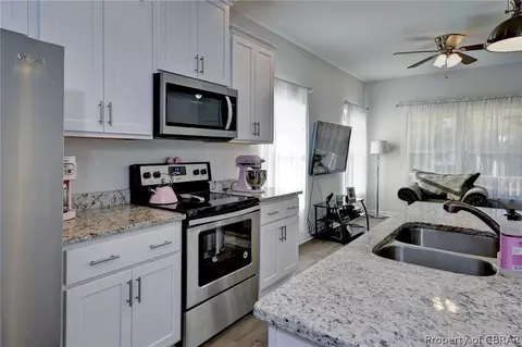 7420 Dehardit Ave, Gloucester Point, VA 23062 photo 13
